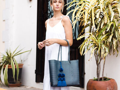 Este es el bolso que llevar (sin parar) a la playa y seguir utilizando en tu vuelta a la oficina